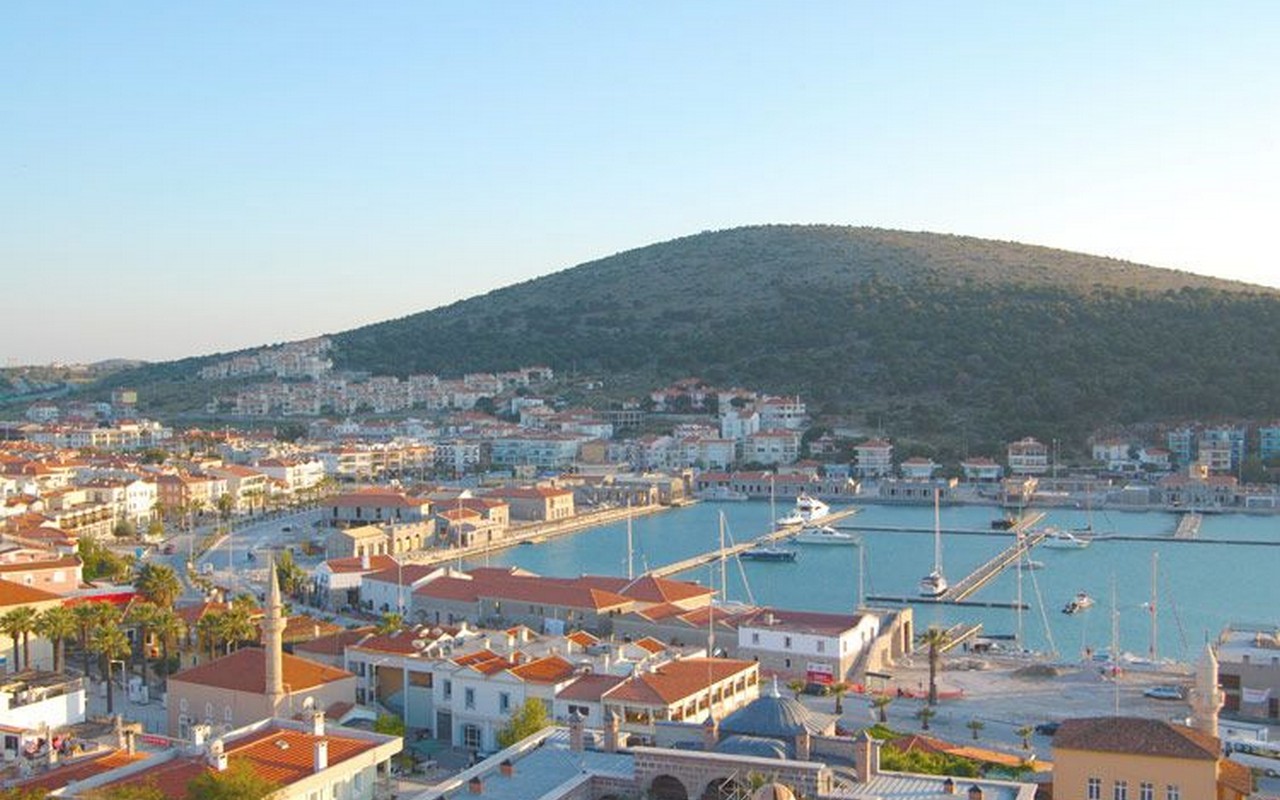 Çeşme Çit
